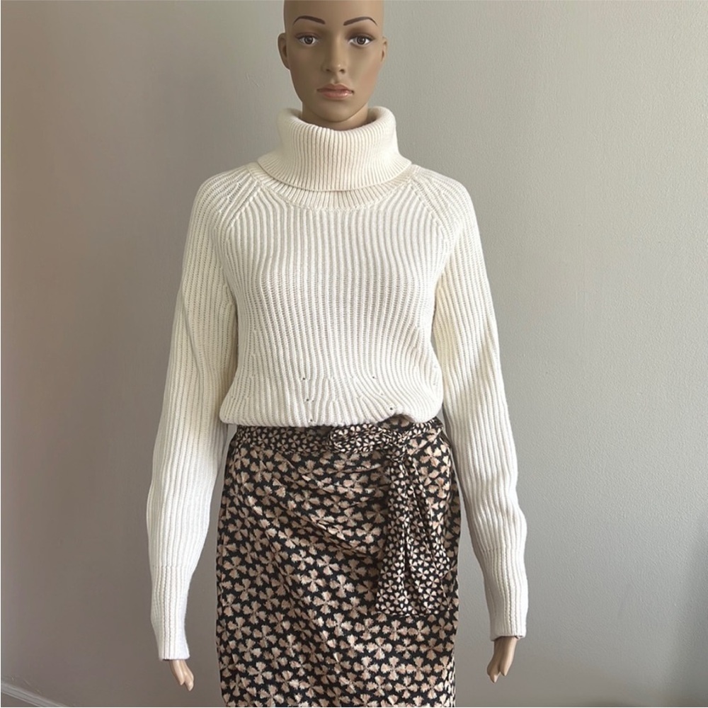 Banana Republic Italian Yarn Knit Long Sleeve Turtleneck Sweater Size M